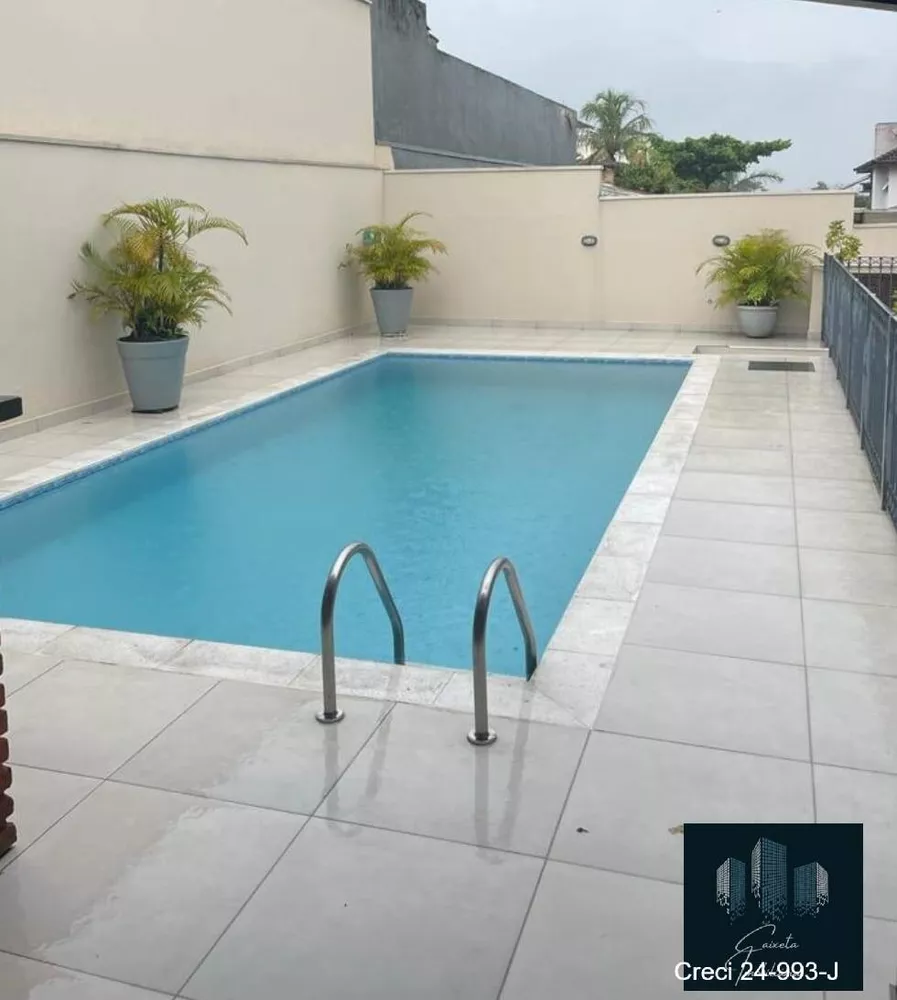 Casa de Condomínio à venda e aluguel com 5 quartos, 420m² - Foto 3