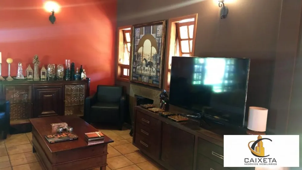 Chácara, 4 quartos, 4317 m² - Foto 1