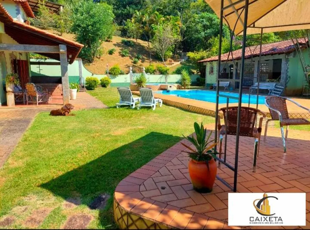 Chácara, 5 quartos, 2700 m² - Foto 1