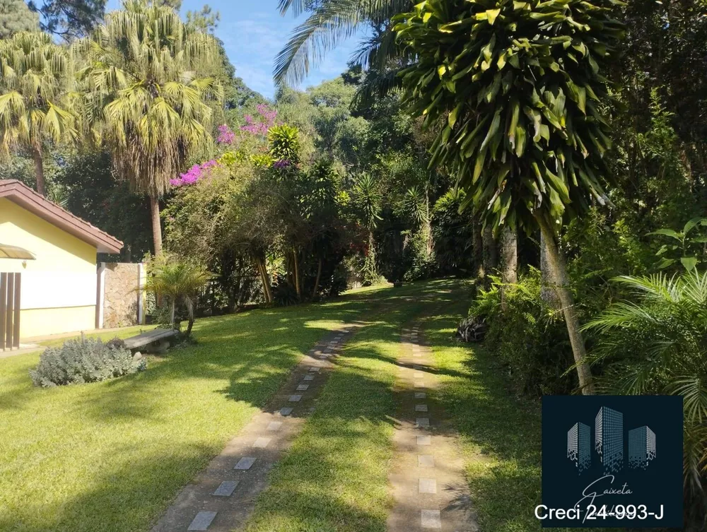 Fazenda à venda com 4 quartos, 900m² - Foto 2