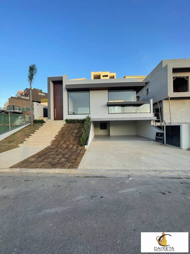 Casa de Condomínio à venda com 4 quartos, 370m² - Foto 4