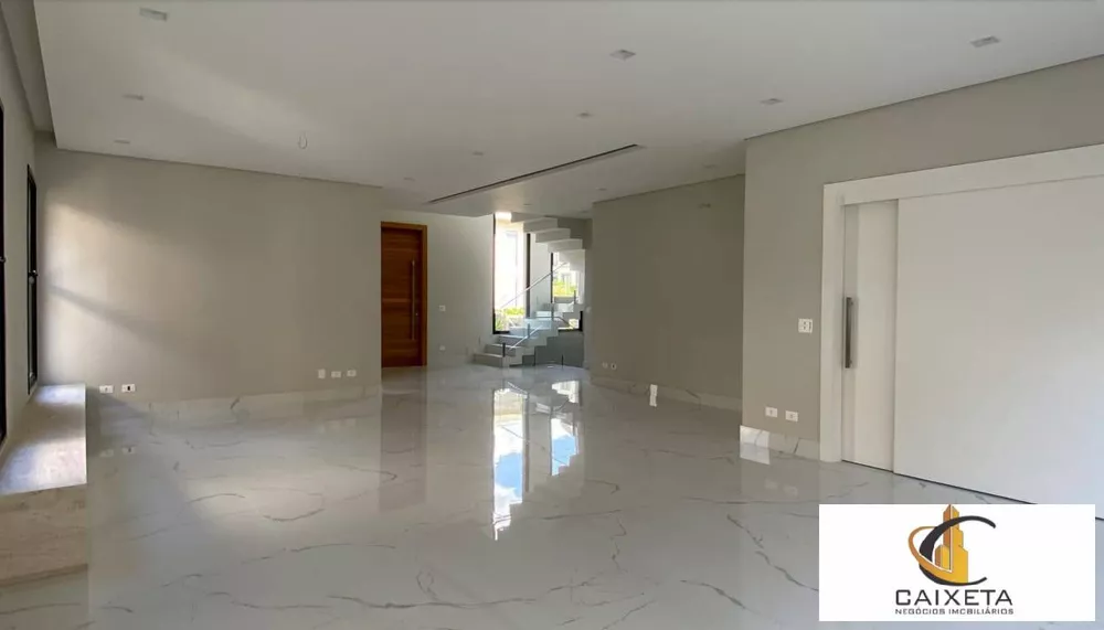 Casa à venda com 4 quartos, 438m² - Foto 4