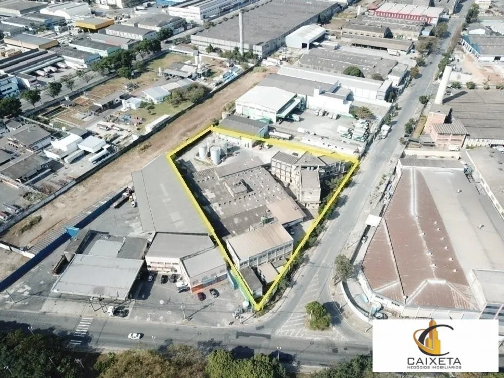 Depósito-Galpão, 4700 m² - Foto 1