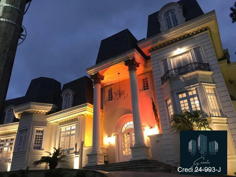 Casa, 5 quartos, 2518 m² - Foto 1