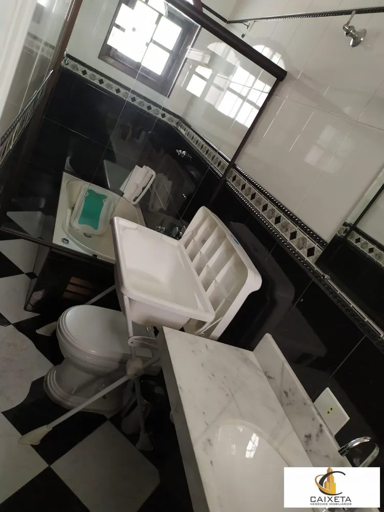 Casa, 4 quartos, 228 m² - Foto 13