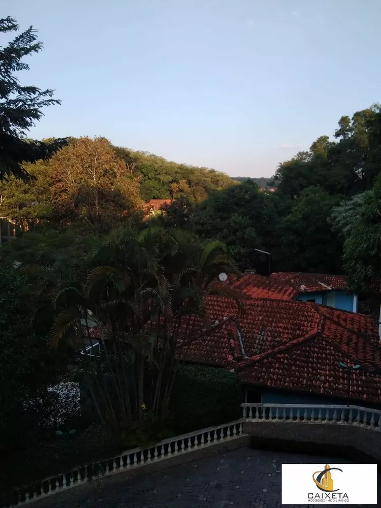 Casa de Condomínio à venda e aluguel com 6 quartos, 600m² - Foto 4