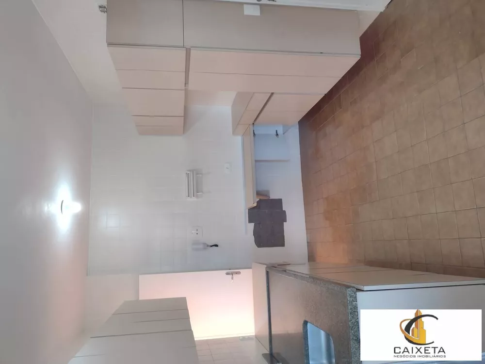 Apartamento para alugar com 3 quartos, 109m² - Foto 7