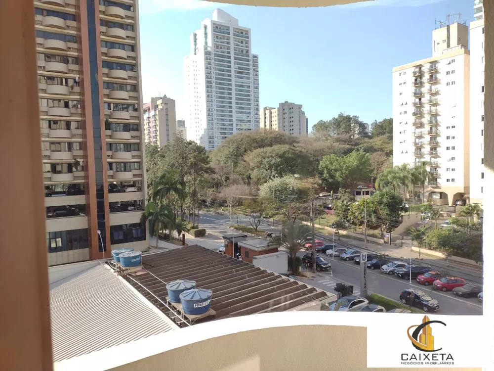 Apartamento para alugar com 3 quartos, 109m² - Foto 5