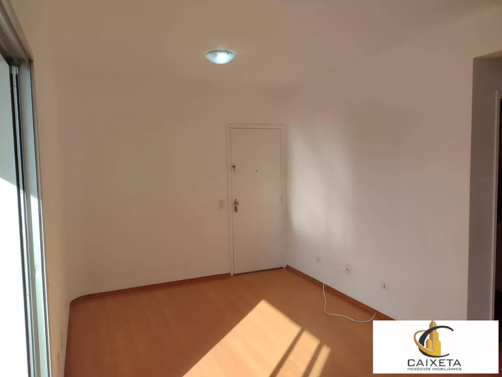 Apartamento para alugar com 3 quartos, 109m² - Foto 2