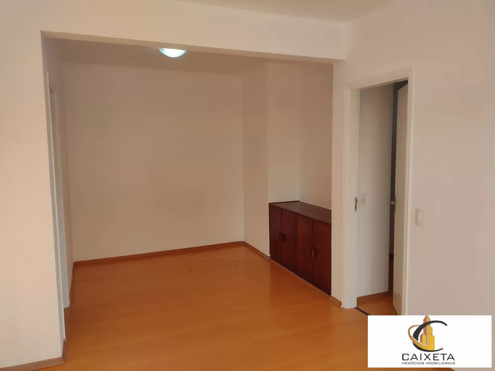 Apartamento para alugar com 3 quartos, 109m² - Foto 3