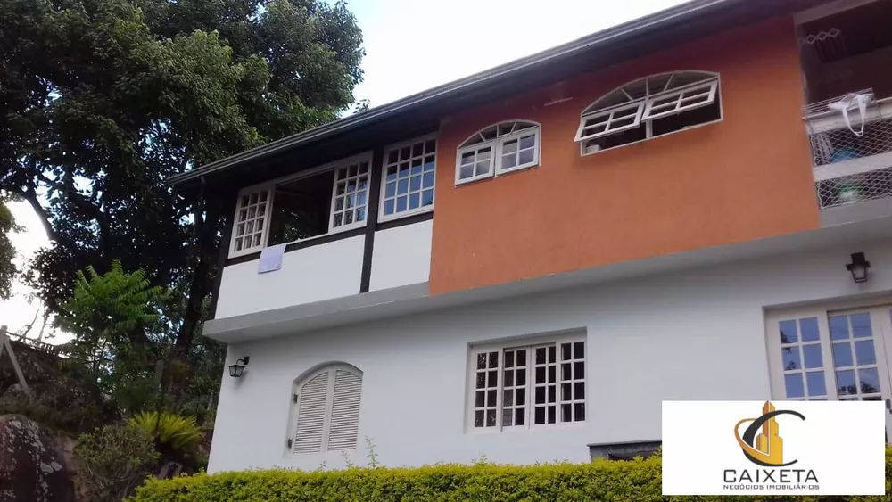 Casa de Condomínio à venda e aluguel com 4 quartos, 350m² - Foto 4