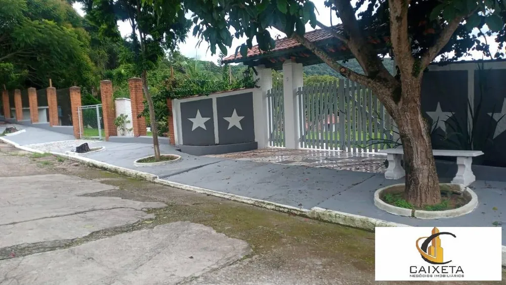 Chácara, 3 quartos, 4200 m² - Foto 1