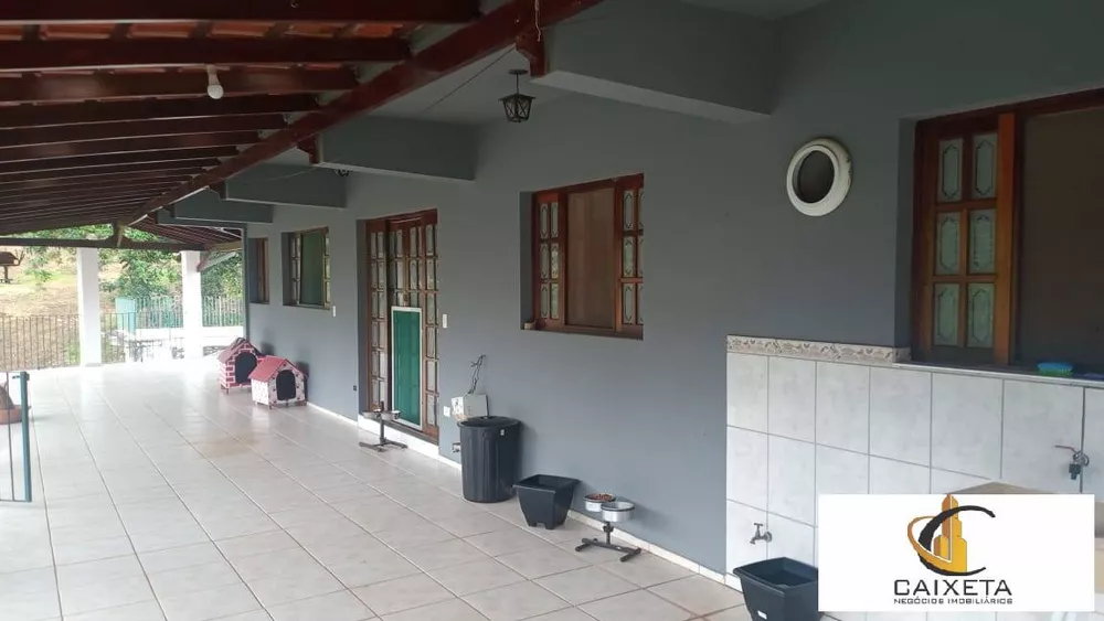 Fazenda à venda com 3 quartos, 500m² - Foto 2