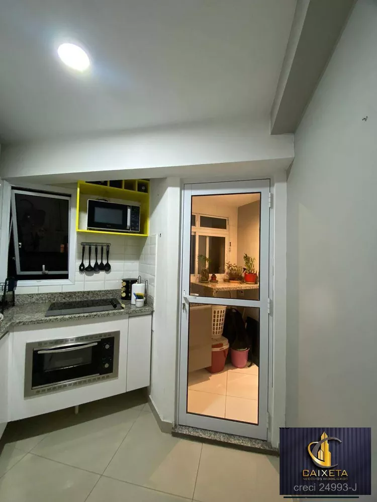 Apartamento à venda com 1 quarto, 40m² - Foto 4