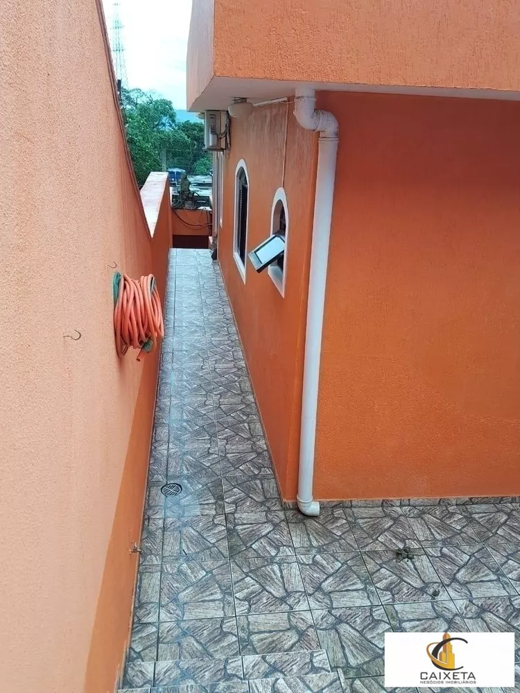 Sobrado à venda com 2 quartos, 153m² - Foto 2