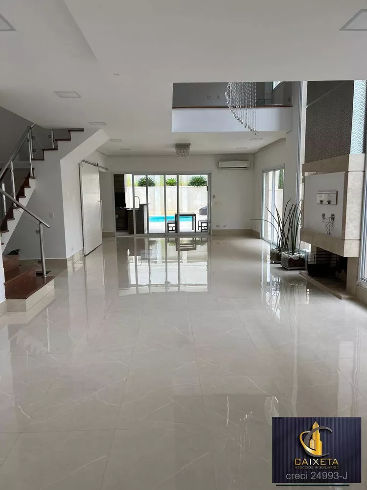 Casa de Condomínio à venda e aluguel com 4 quartos, 450m² - Foto 2