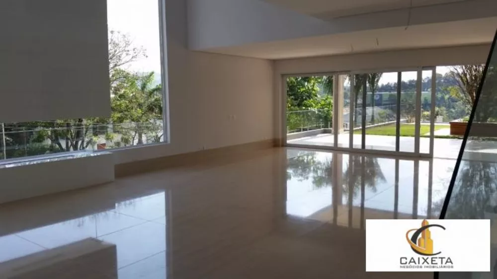 Casa de Condomínio à venda com 5 quartos, 1400m² - Foto 2