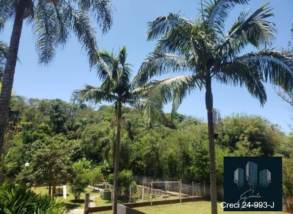 Chácara à venda com 4 quartos, 2700m² - Foto 1