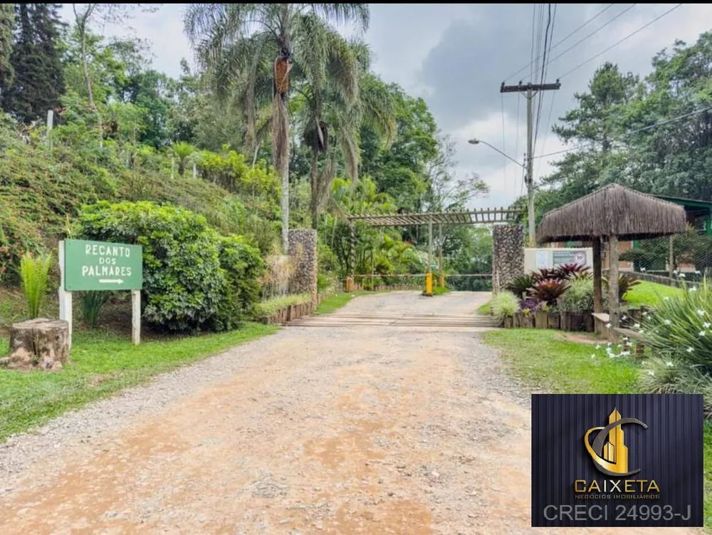 Chácara, 3 quartos, 2500 m² - Foto 1