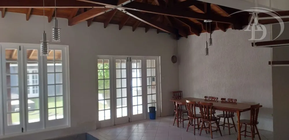 Casa, 3 quartos, 215 m² - Foto 2