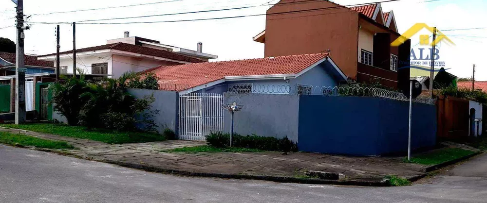 Casa à venda com 2 quartos, 80m² - Foto 1