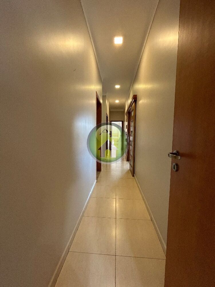 Casa de Condomínio à venda com 4 quartos, 301m² - Foto 10