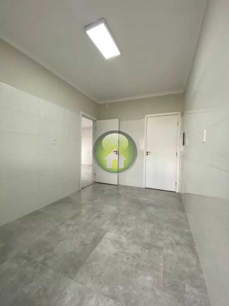 Apartamento à venda com 2 quartos, 65m² - Foto 2