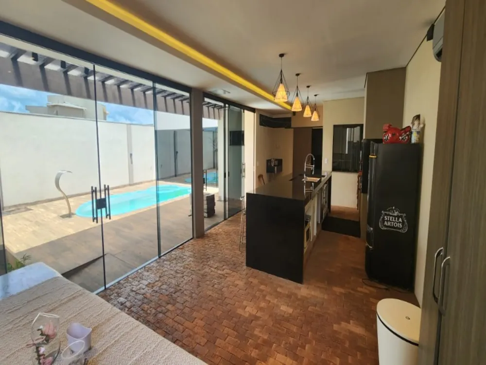 Casa, 3 quartos, 365 m² - Foto 1