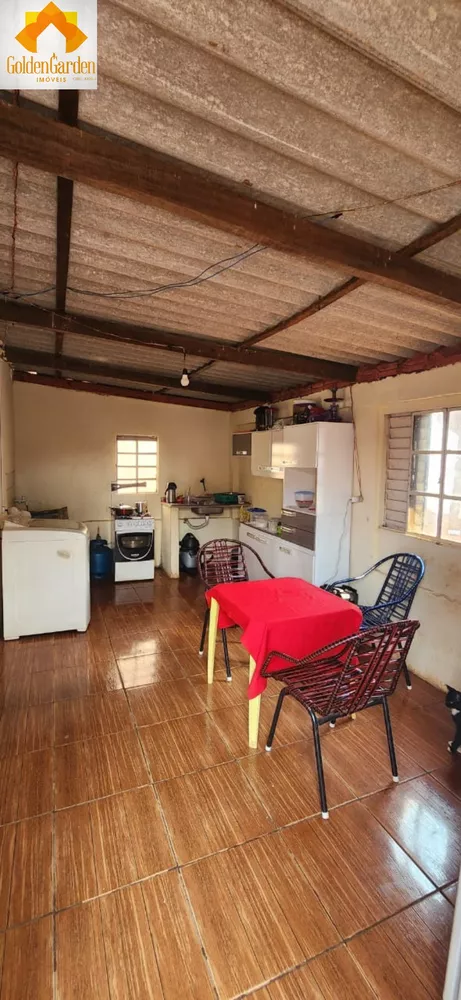 Casa à venda com 3 quartos, 200m² - Foto 4