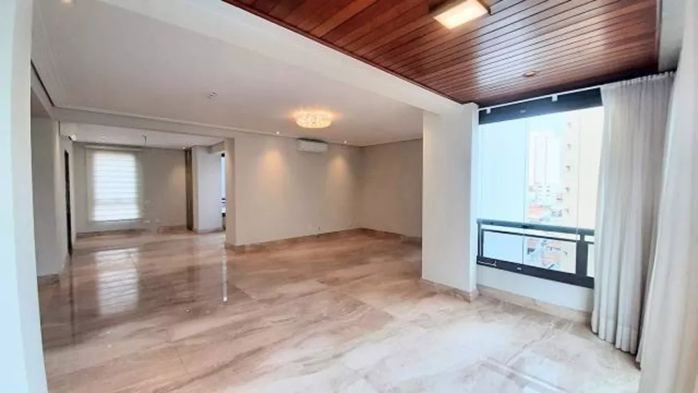 Apartamento à venda com 4 quartos, 220m² - Foto 3