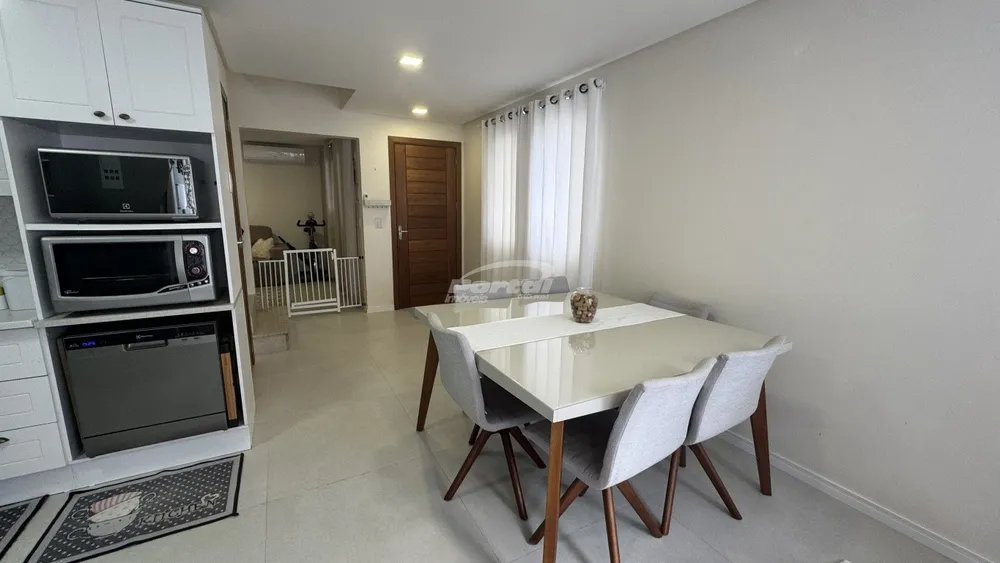 Casa, 3 quartos, 118 m² - Foto 2