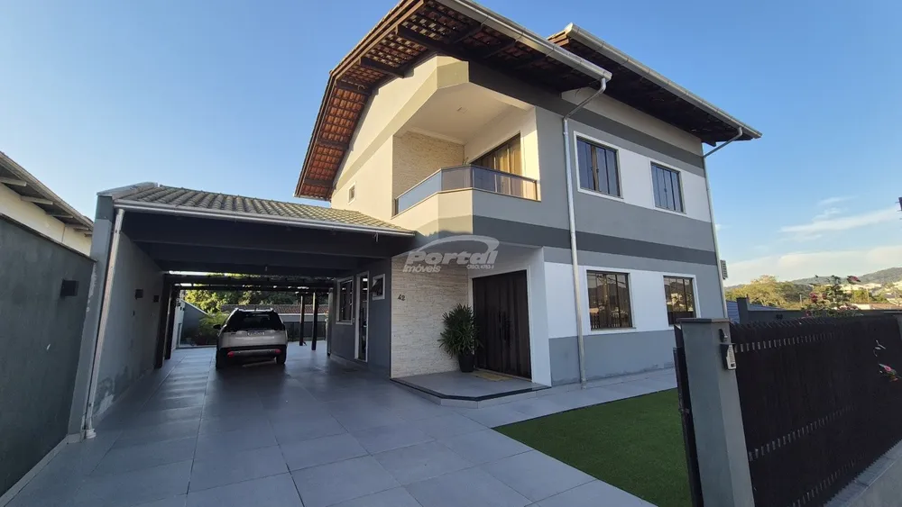 Casa, 3 quartos, 360 m² - Foto 1