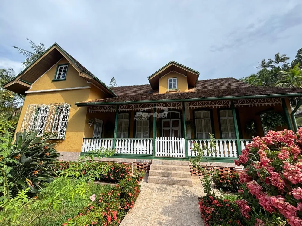 Casa, 6 quartos, 303 m² - Foto 1