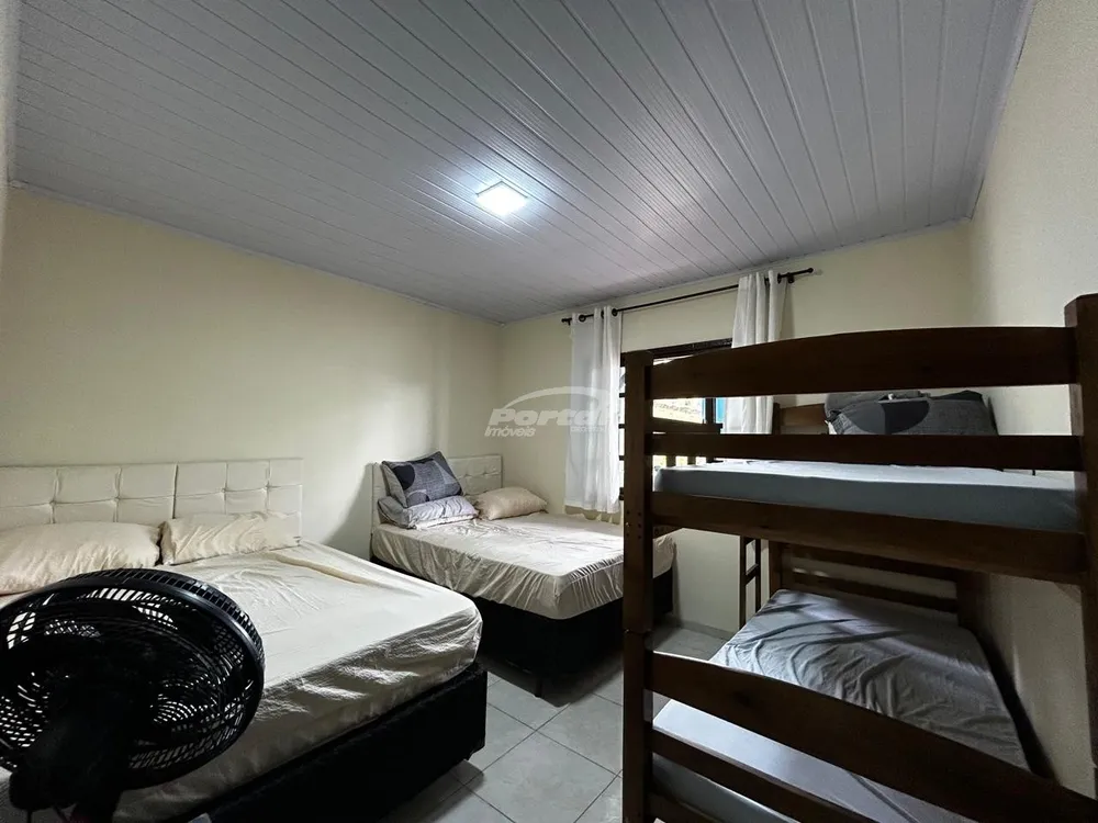 Chácara, 2 quartos, 2051 m² - Foto 9