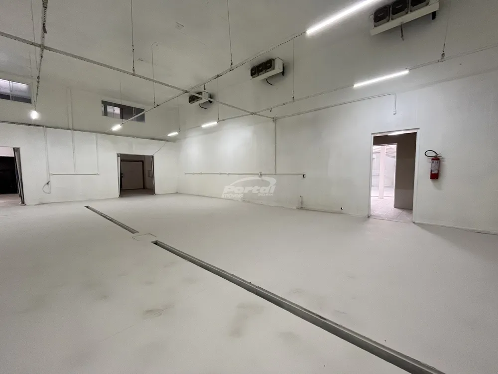 Depósito-Galpão, 550 m² - Foto 2