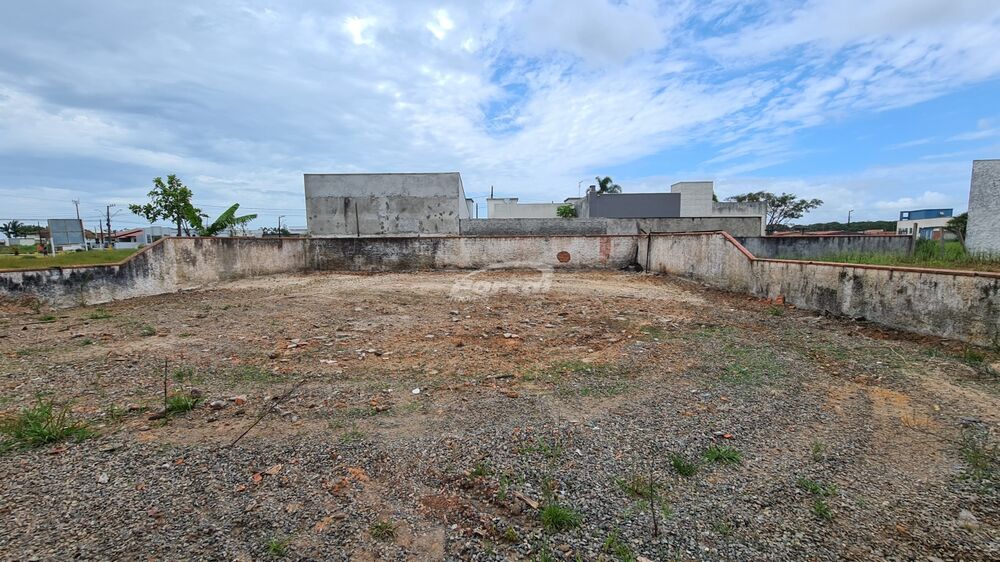 Terreno à venda, 348m² - Foto 1
