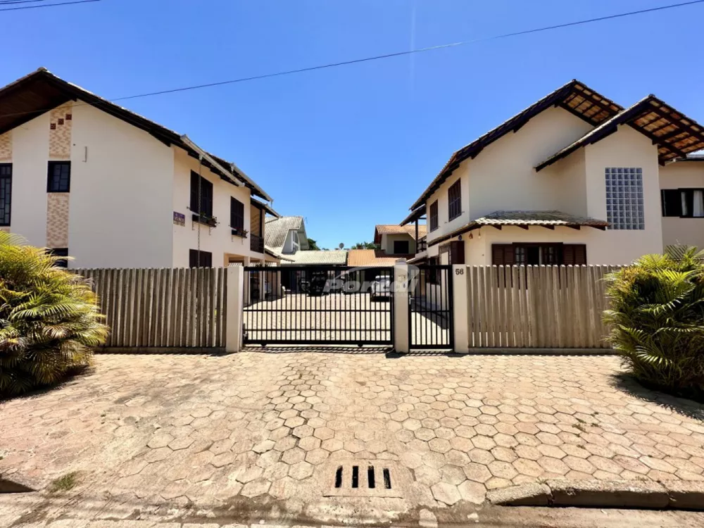 Casa de Condomínio à venda com 3 quartos, 110m² - Foto 2