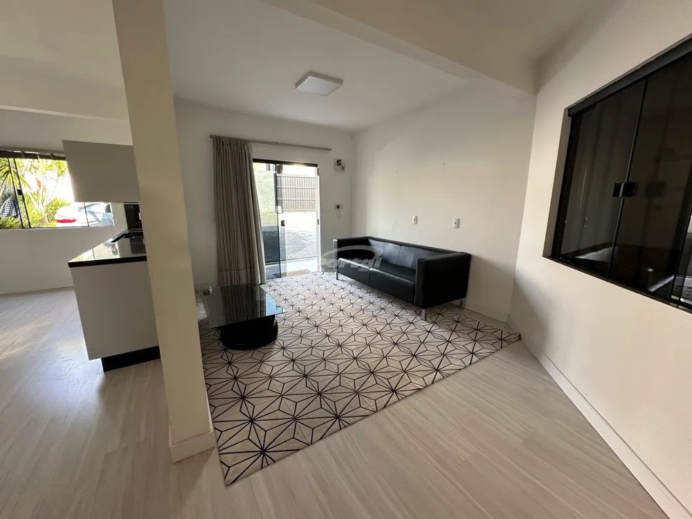 Casa, 4 quartos, 210 m² - Foto 2