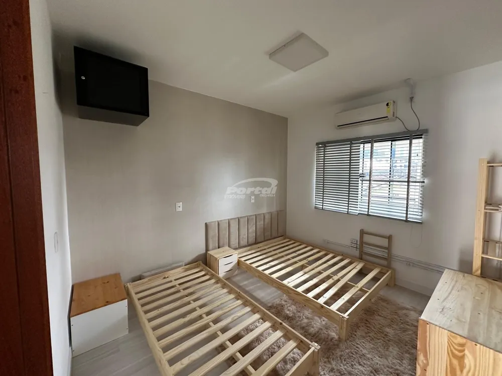 Casa, 4 quartos, 210 m² - Foto 6