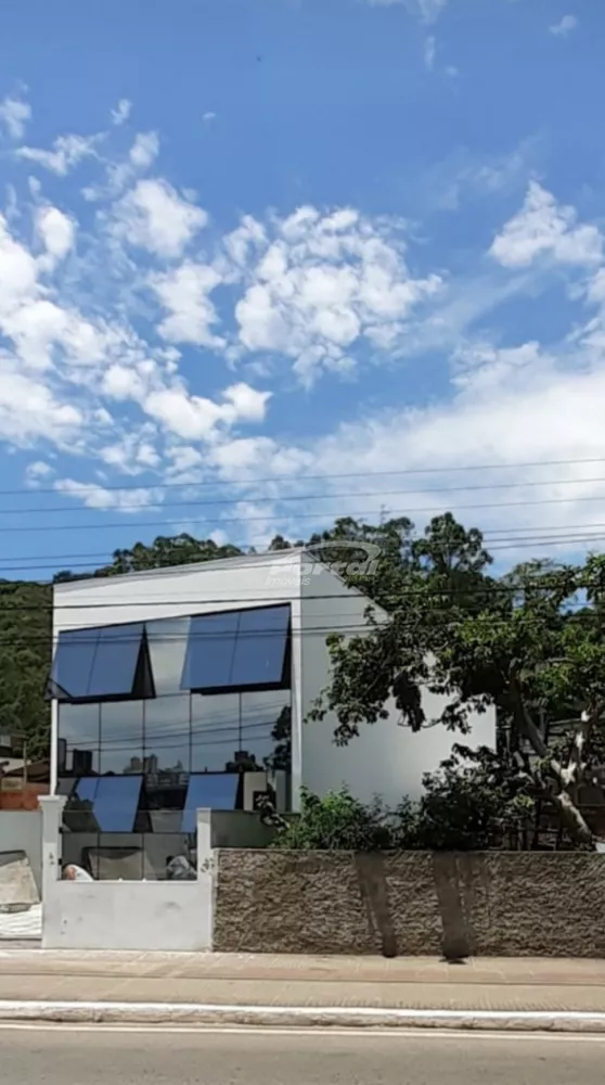 Conjunto Comercial-Sala à venda com 9 quartos, 300m² - Foto 1