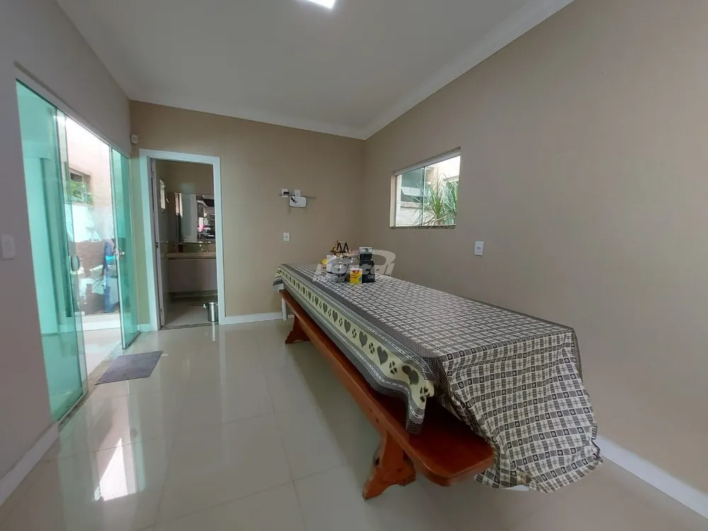 Casa, 3 quartos, 289 m² - Foto 3