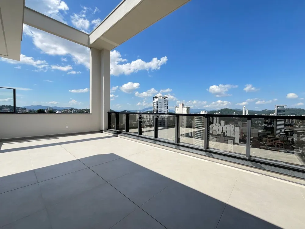 Cobertura, 3 quartos, 301 m² - Foto 2