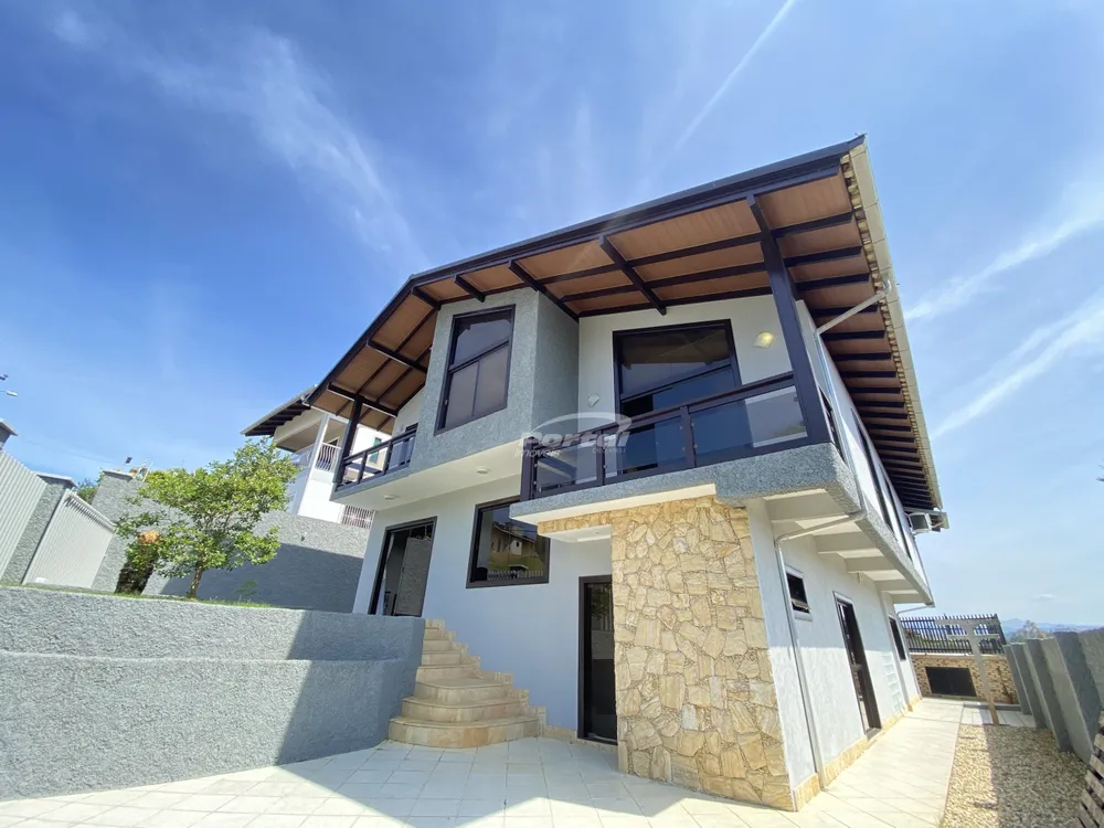 Casa, 5 quartos, 244 m² - Foto 1