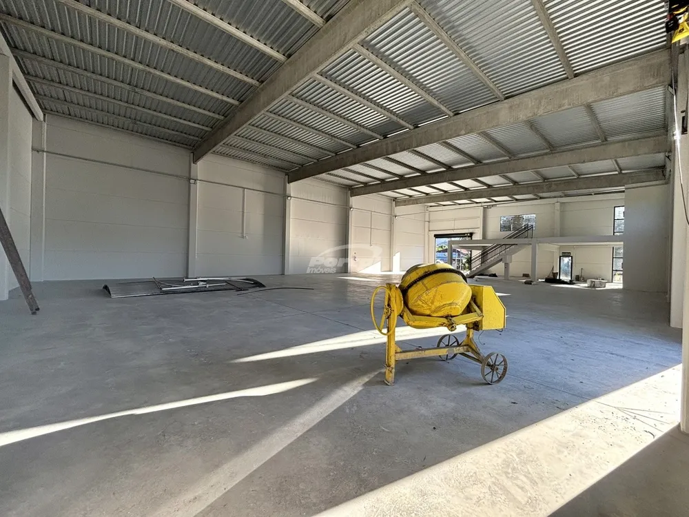 Depósito-Galpão, 745 m² - Foto 1