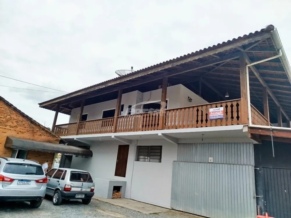 Casa, 5 quartos, 205 m² - Foto 1