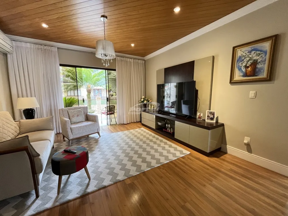 Casa, 3 quartos, 231 m² - Foto 6
