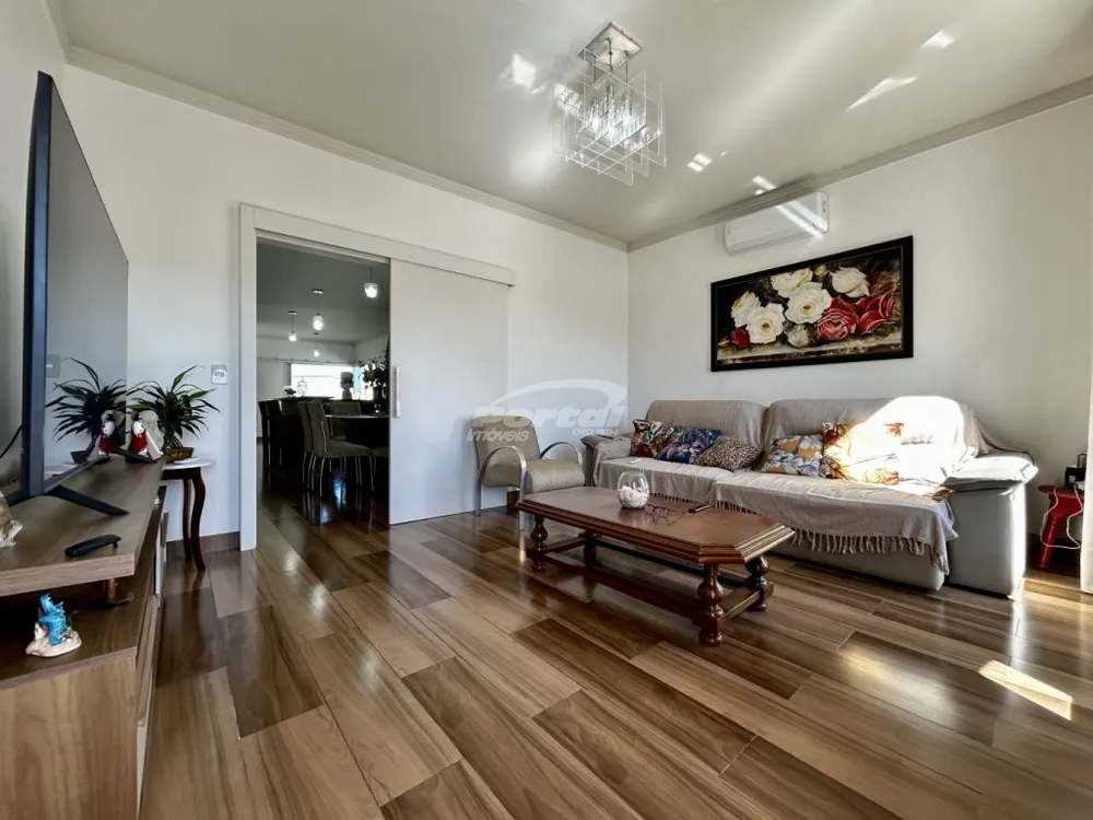 Casa, 3 quartos, 366 m² - Foto 1