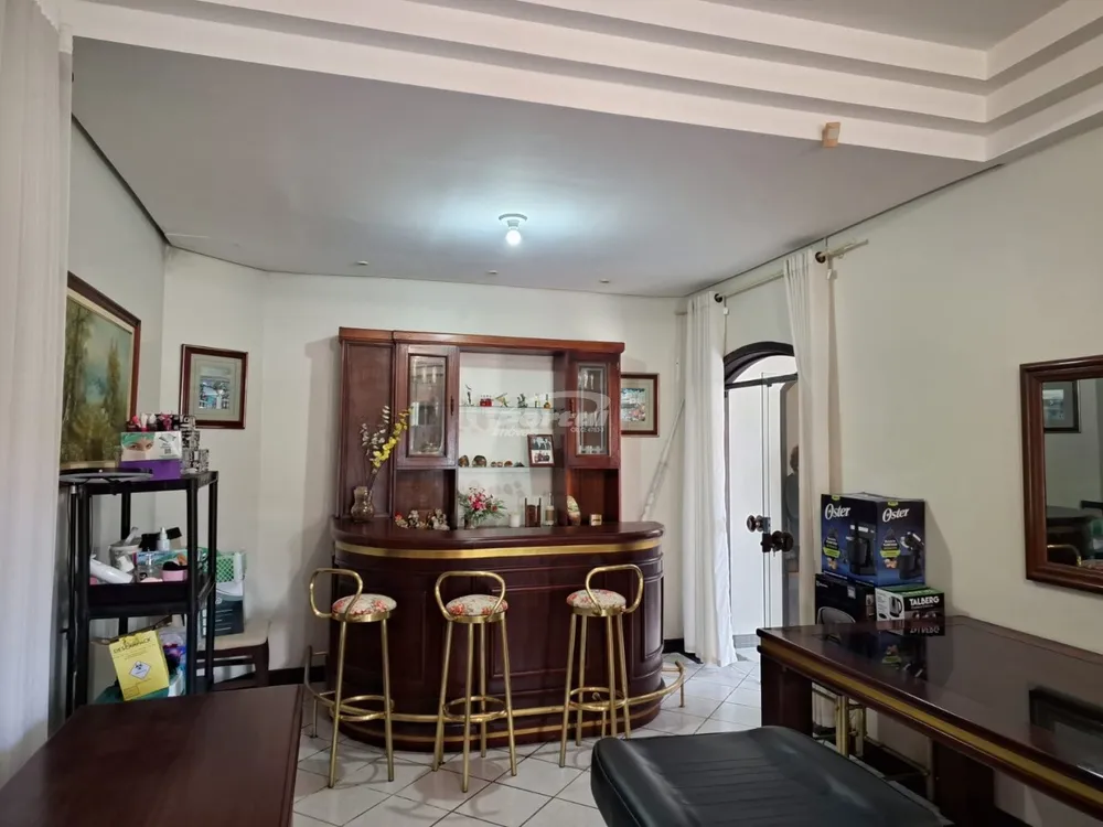Casa, 3 quartos, 246 m² - Foto 6