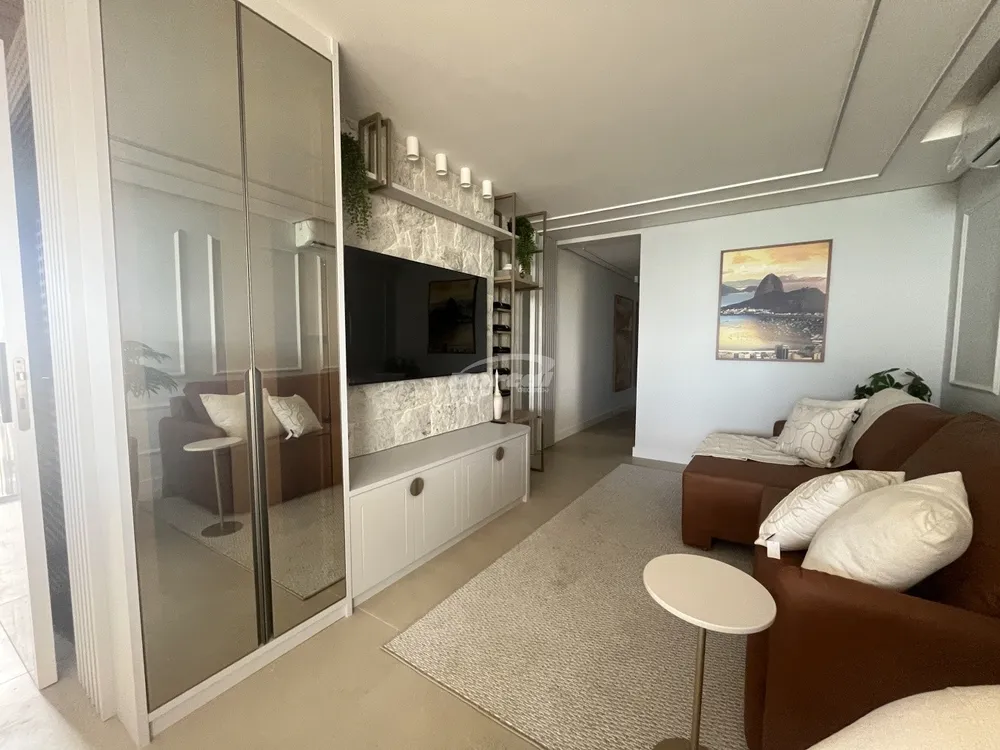 Apartamento, 3 quartos, 100 m² - Foto 2