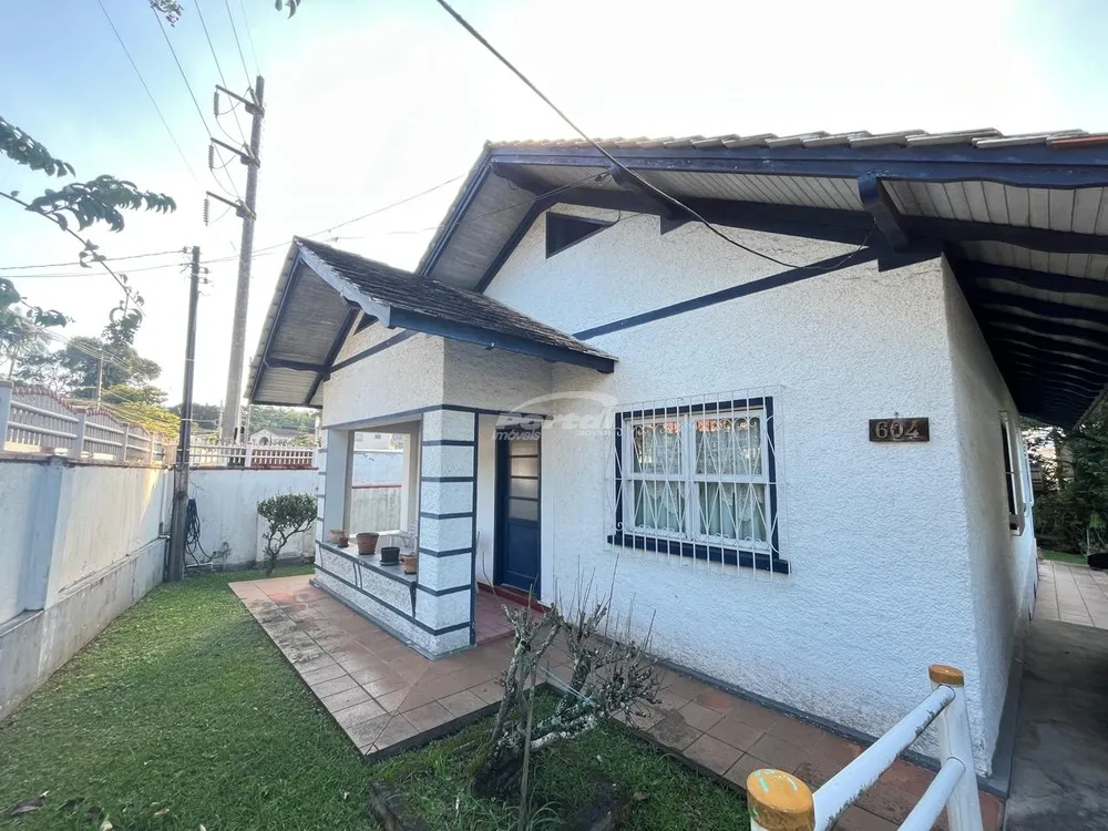 Casa, 4 quartos, 218 m² - Foto 2